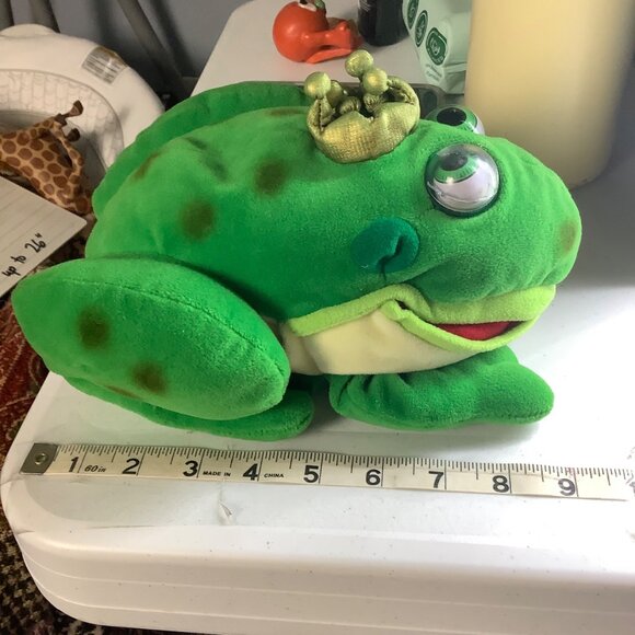Vtg Frog Prince Googly Eyes Frog Plush Puppet Toy Crown 9" Stuffed Animal - Picture 4 of 4